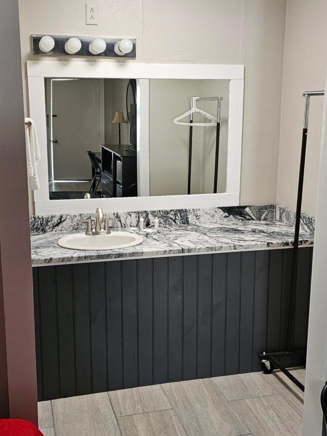 Oakland Oak Mar Motel מראה חיצוני תמונה
