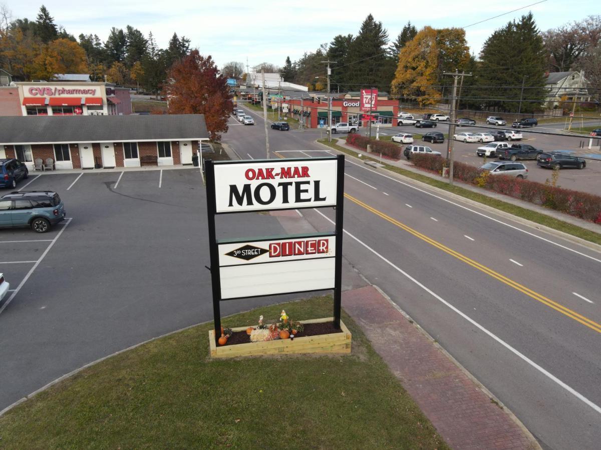 Oakland Oak Mar Motel מראה חיצוני תמונה